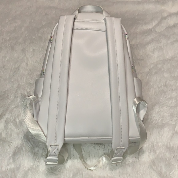 Guess Bagpack - Picture 5 of 9